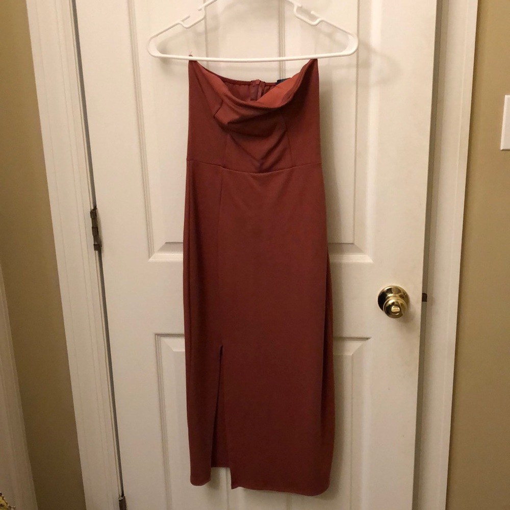 Soprano strapless dress